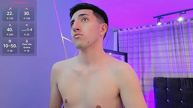 Snapshot of Un_Sluttyy chatting on December 15, 2025, 11:36 am Un Sluttyy online show from December 15, 2025, 11:36 am