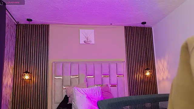 Snapshot of Un_Sluttyy chatting on January 7, 2026, 12:07 pm Un Sluttyy online show from January 7, 2026, 12:07 pm