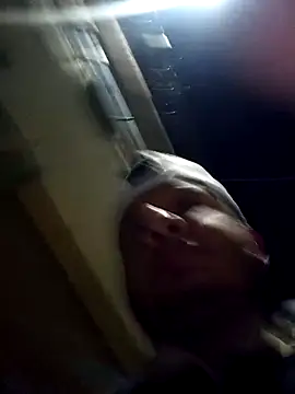 Snapshot of themorenofit08 chatting on February 17, 2026, 12:51 am themorenofit08 online show from February 17, 2026, 12:51 am