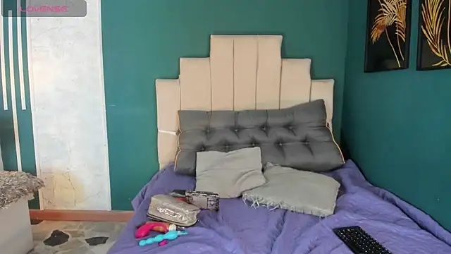 AliceMadnes online show from January 7, 2026, 1:19 am