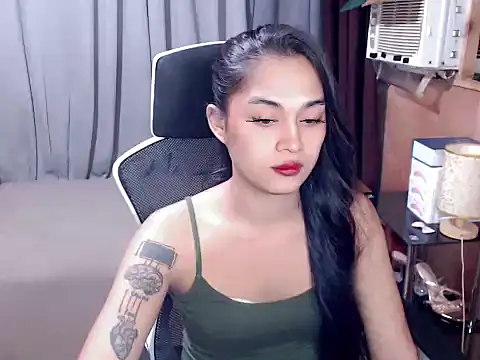 Snapshot of AvianaGoddess chatting on November 20, 2025, 10:59 am AvianaGoddess online show from November 20, 2025, 10:59 am