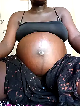 Snapshot of Momojasmine0 chatting on January 8, 2026, 8:27 am Momojasmine0 online show from January 8, 2026, 8:27 am