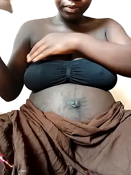 Snapshot of Momojasmine0 chatting on February 3, 2026, 6:22 am Momojasmine0 online show from February 3, 2026, 6:22 am