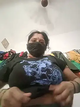 Snapshot of Janhvi_bhabhi_ji chatting on July 18, 2026, 9:24 am Janhvi bhabhi ji online show from July 18, 2026, 9:24 am