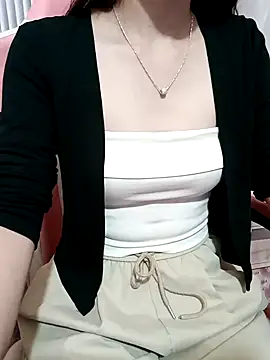 Snapshot of Ella039 chatting on December 5, 2025, 5:05 am Ella039 online show from December 5, 2025, 5:05 am