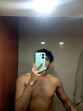 prototipoA45 online show from November 20, 2025, 4:34 am