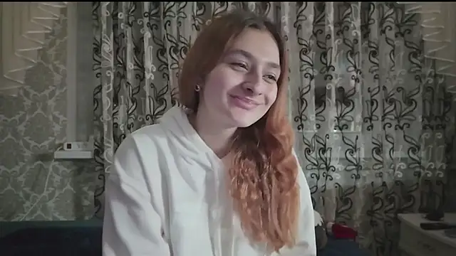 Snapshot of SweetLiaison chatting on December 20, 2025, 7:21 pm SweetLiaison online show from December 20, 2025, 7:21 pm