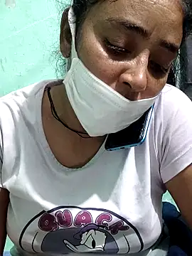 Snapshot of Piya_Bakshi chatting on December 17, 2025, 7:58 am Piya Bakshi online show from December 17, 2025, 7:58 am