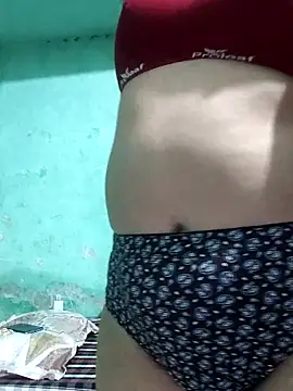 Snapshot of Piya_Bakshi chatting on February 13, 2026, 8:10 am Piya Bakshi online show from February 13, 2026, 8:10 am