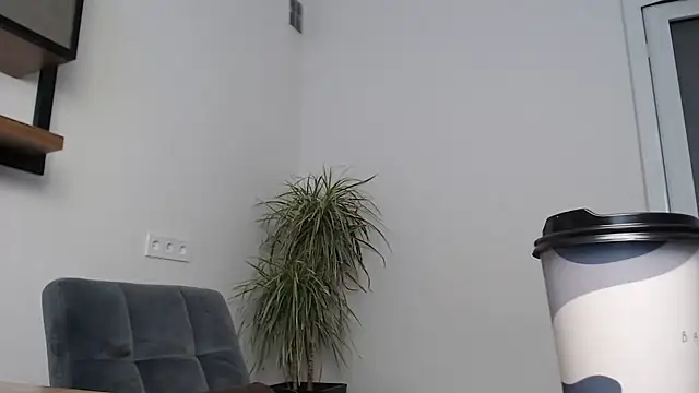 Snapshot of Veronichkaaa chatting on February 12, 2026, 8:09 am Veronichkaaa online show from February 12, 2026, 8:09 am