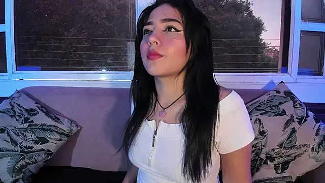 YaraShine online show from December 14, 2025, 11:48 am