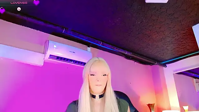 Snapshot of AnnaRouseQueen chatting on January 31, 2026, 8:18 pm AnnaRouseQueen online show from January 31, 2026, 8:18 pm