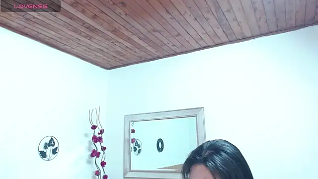 Snapshot of MariaVex chatting on March 2, 2026, 8:37 pm MariaVex online show from March 2, 2026, 8:37 pm