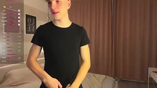 Snapshot of Hotpeppers666 chatting on November 23, 2025, 5:57 pm Hotpeppers666 online show from November 23, 2025, 5:57 pm