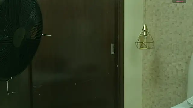 aria sm online show from November 18, 2025, 7:07 pm