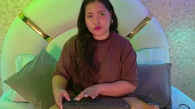 aria sm online show from December 14, 2025, 3:12 am