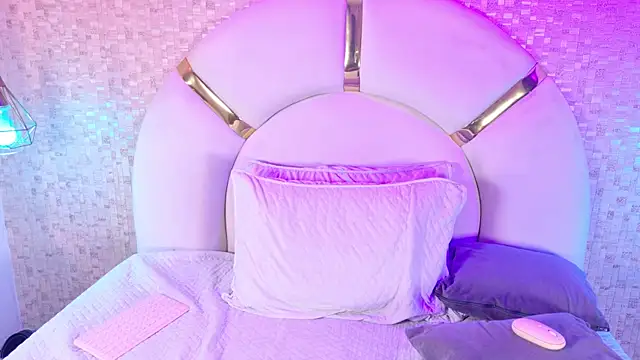 aria sm online show from December 22, 2025, 3:14 am