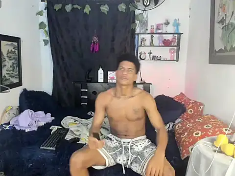 Snapshot of JUANBIGCOCK21CM chatting on December 1, 2025, 5:34 am JUANBIGCOCK21CM online show from December 1, 2025, 5:34 am