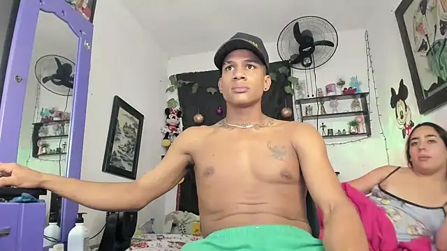 Snapshot of JUANBIGCOCK21CM chatting on December 23, 2025, 3:15 am JUANBIGCOCK21CM online show from December 23, 2025, 3:15 am