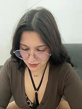 Snapshot of amazonaa9 chatting on April 28, 2026, 10:15 pm amazonaa9 online show from April 28, 2026, 10:15 pm