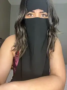 Snapshot of dinaaarich11 chatting on March 30, 2026, 5:25 pm dinaaarich11 online show from March 30, 2026, 5:25 pm