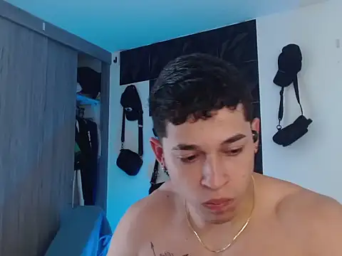 Snapshot of adam_keith chatting on December 3, 2025, 2:04 pm adam keith online show from December 3, 2025, 2:04 pm