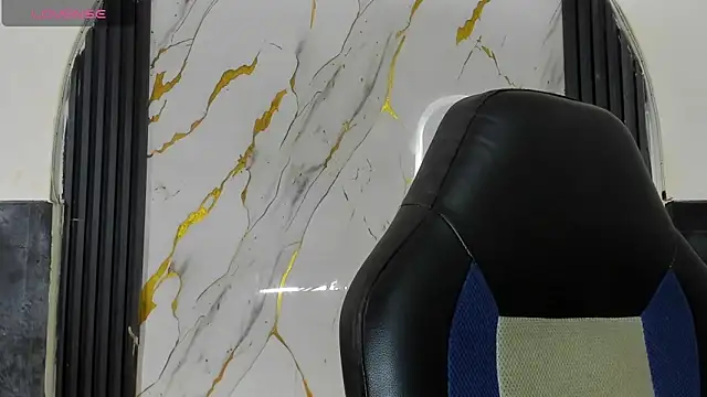 Timmy Kiing  online show from January 8, 2026, 9:06 pm