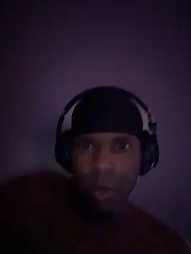 Snapshot of CrookedBeaut chatting on January 11, 2026, 2:55 pm CrookedBeaut online show from January 11, 2026, 2:55 pm