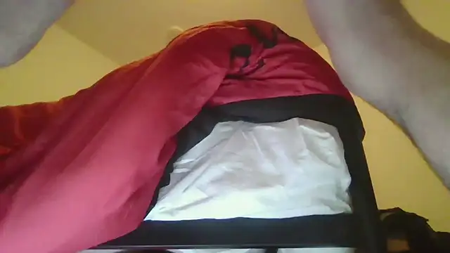 Snapshot of WeakDegree76 chatting on January 5, 2026, 9:40 pm WeakDegree76 online show from January 5, 2026, 9:40 pm