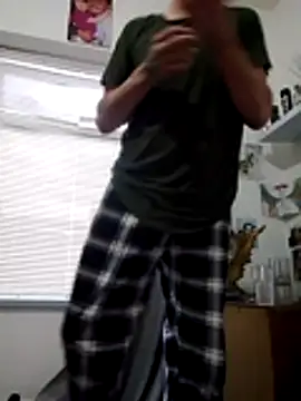 Snapshot of WeakDegree76 chatting on February 20, 2026, 4:40 pm WeakDegree76 online show from February 20, 2026, 4:40 pm