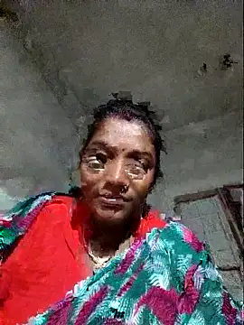 Snapshot of vipmonalisha chatting on November 17, 2025, 4:13 pm vipmonalisha online show from November 17, 2025, 4:13 pm