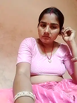 Snapshot of Seema_ji12 chatting on December 17, 2025, 8:31 am Seema ji12 online show from December 17, 2025, 8:31 am