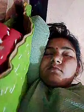 Snapshot of Seema_ji12 chatting on February 10, 2026, 11:42 pm Seema ji12 online show from February 10, 2026, 11:42 pm