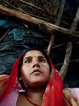 Snapshot of Seema_ji12 chatting on April 19, 2026, 1:05 am Seema ji12 online show from April 19, 2026, 1:05 am