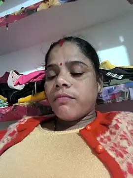 Snapshot of Hot_suini chatting on December 17, 2025, 7:58 am Hot suini online show from December 17, 2025, 7:58 am