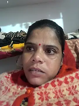 Snapshot of Hot_suini chatting on December 19, 2025, 6:42 am Hot suini online show from December 19, 2025, 6:42 am