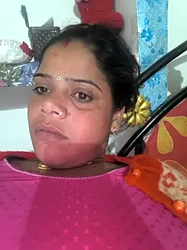 Snapshot of Hot_suini chatting on January 11, 2026, 6:02 pm Hot suini online show from January 11, 2026, 6:02 pm