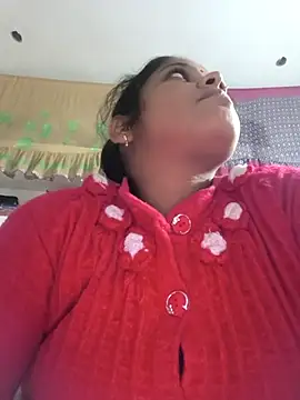 Snapshot of Hot_suini chatting on January 19, 2026, 11:03 am Hot suini online show from January 19, 2026, 11:03 am