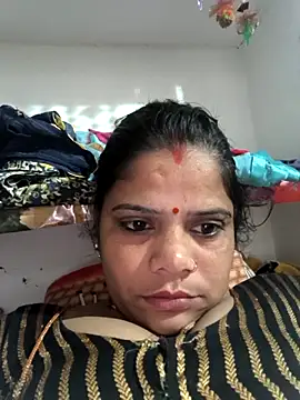 Snapshot of Hot_suini chatting on February 8, 2026, 7:45 am Hot suini online show from February 8, 2026, 7:45 am