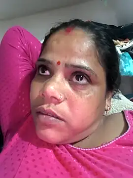 Snapshot of Hot_suini chatting on February 11, 2026, 4:01 pm Hot suini online show from February 11, 2026, 4:01 pm