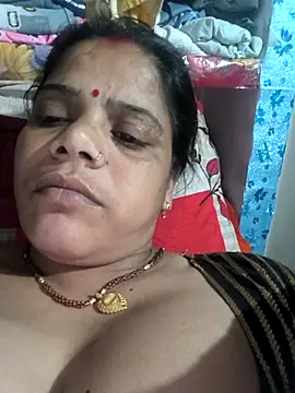 Snapshot of Hot_suini chatting on February 14, 2026, 6:37 pm Hot suini online show from February 14, 2026, 6:37 pm