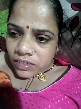 Snapshot of Hot_suini chatting on February 18, 2026, 4:36 pm Hot suini online show from February 18, 2026, 4:36 pm