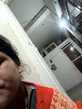 Snapshot of Hot_suini chatting on February 19, 2026, 11:23 pm Hot suini online show from February 19, 2026, 11:23 pm