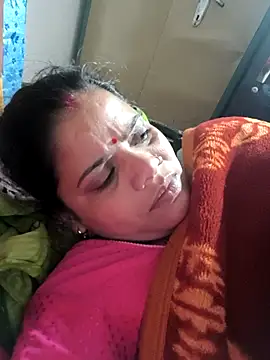 Snapshot of Hot_suini chatting on February 21, 2026, 4:19 pm Hot suini online show from February 21, 2026, 4:19 pm