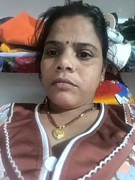 Snapshot of Hot_suini chatting on March 9, 2026, 5:33 am Hot suini online show from March 9, 2026, 5:33 am