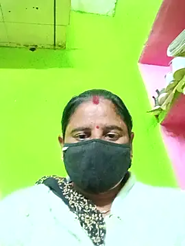 Quin love143 online show from November 10, 2025, 1:54 pm