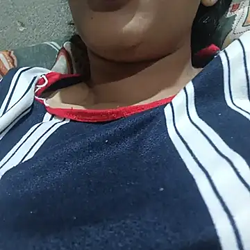 manishakapoor online show from November 18, 2025, 2:54 pm