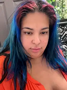 Snapshot of BiigMAMA_2025 chatting on November 8, 2025, 3:23 pm BiigMAMA 2025 online show from November 8, 2025, 3:23 pm