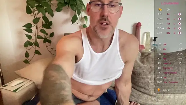 Snapshot of the_new_fit_rubinho chatting on February 11, 2026, 10:42 am the new fit rubinho online show from February 11, 2026, 10:42 am