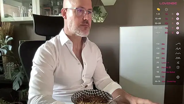 Snapshot of the_new_fit_rubinho chatting on March 27, 2026, 8:48 am the new fit rubinho online show from March 27, 2026, 8:48 am